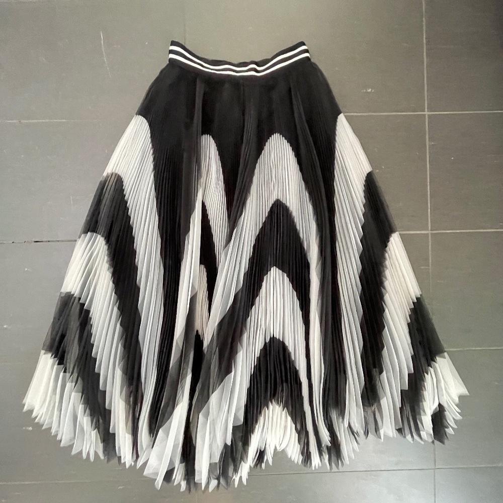 ALICE + OLIVIA Nicole Dramatic Pleated Organza Skirt SIZE 6
